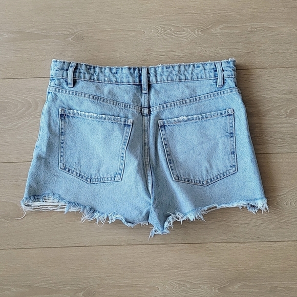 Zara Jean Shorts Size 8 - Picture 2 of 3